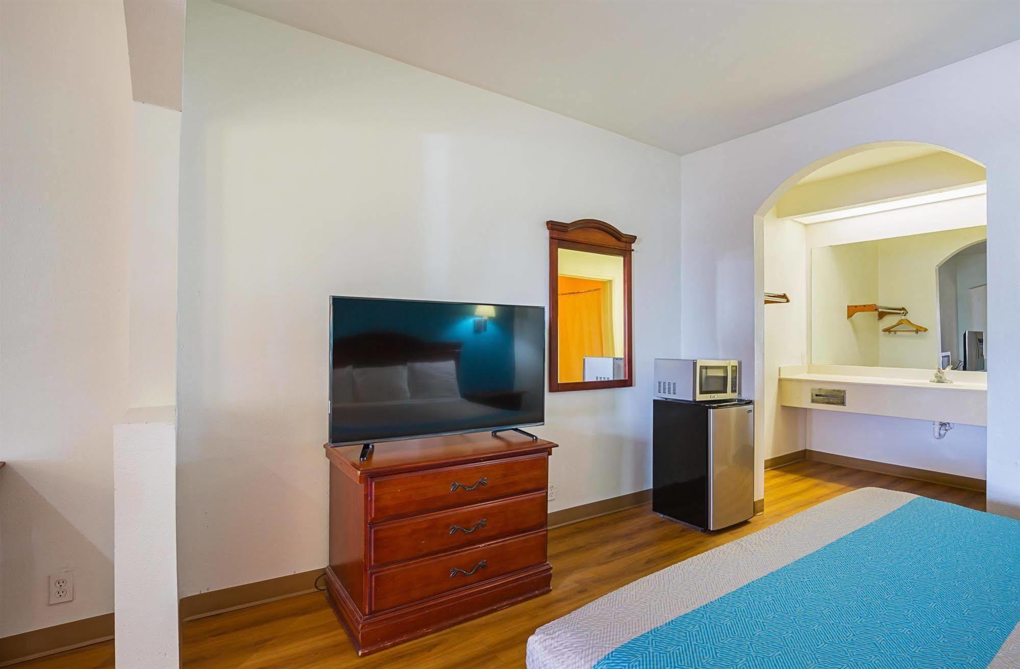 Island Inn By Oyo Galveston Beach, Tx Esterno foto
